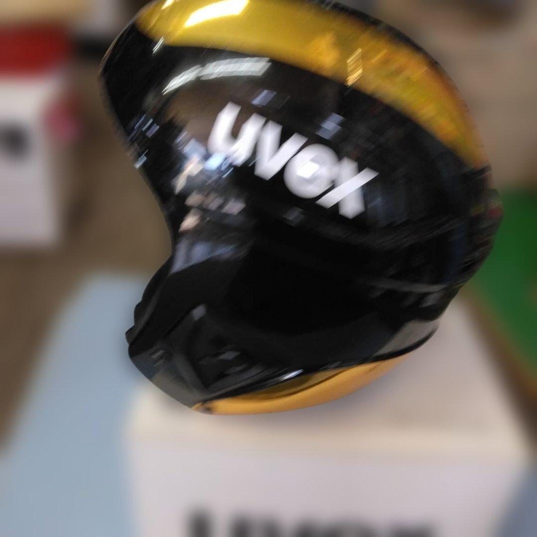 ヘルメット：UVEX race+chrome、56-57cm、未使用・新品