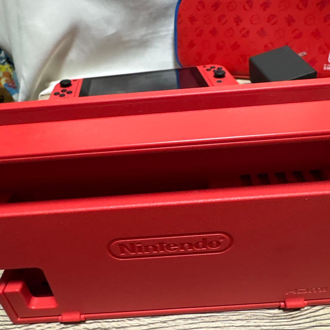 Switch 本体　マリオレッド