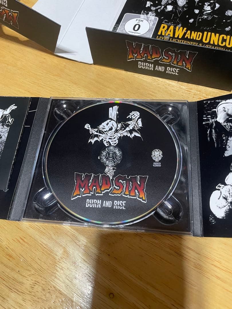 MAD SIN BURN AND RISE 限定ボックス