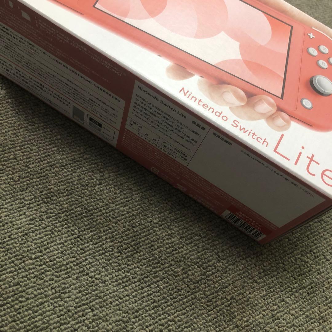 Nintendo switch ライト　コーラル