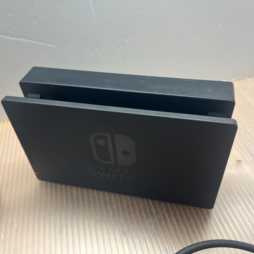 【送料無料】ニンテンドースイッチ　本体　 中古品 任天堂