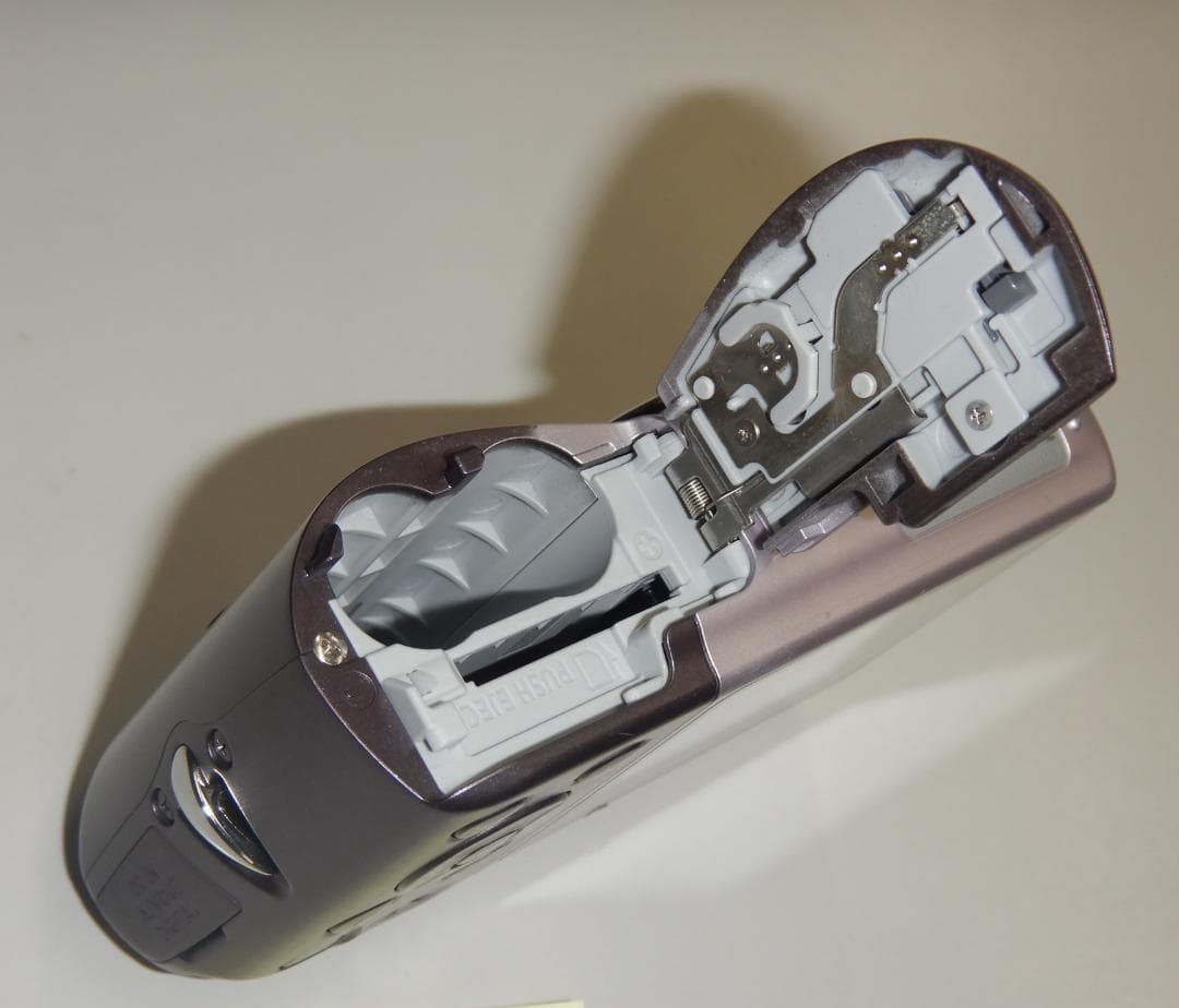 キヤノン　PowerShot A1000 IS　展示模型品　中古　R00199