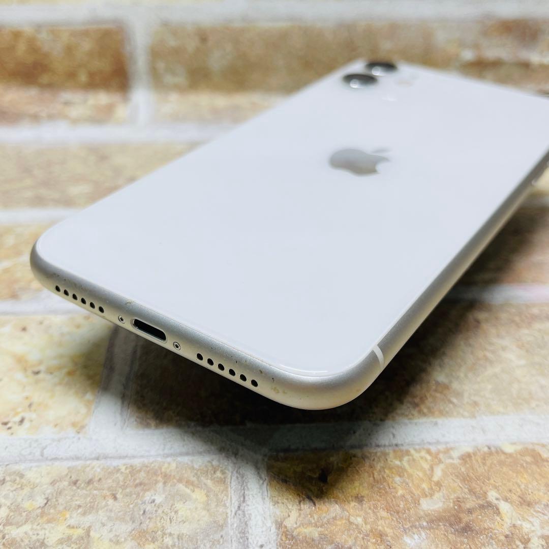 SIMフリー iPhone11 64GB ホワイト 新品電池