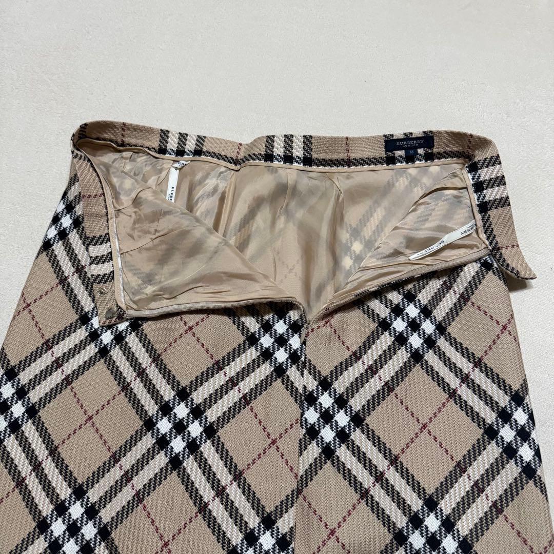 Burberry Londonノバチェック　ロングスカート 大きい15ABR