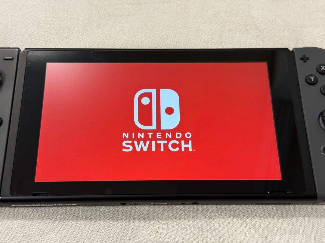 Nintendo Switch 初期型。ドック、ACアダプタあり