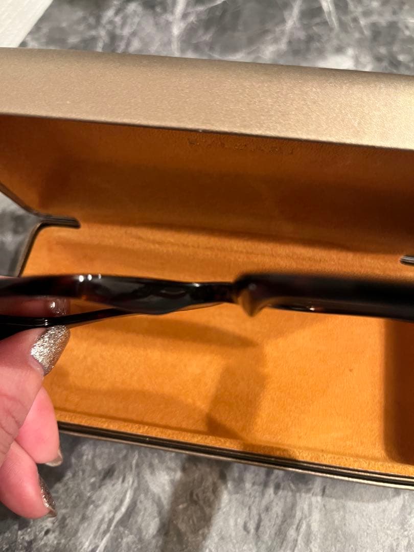 BVLGARI キャットアイ サングラス