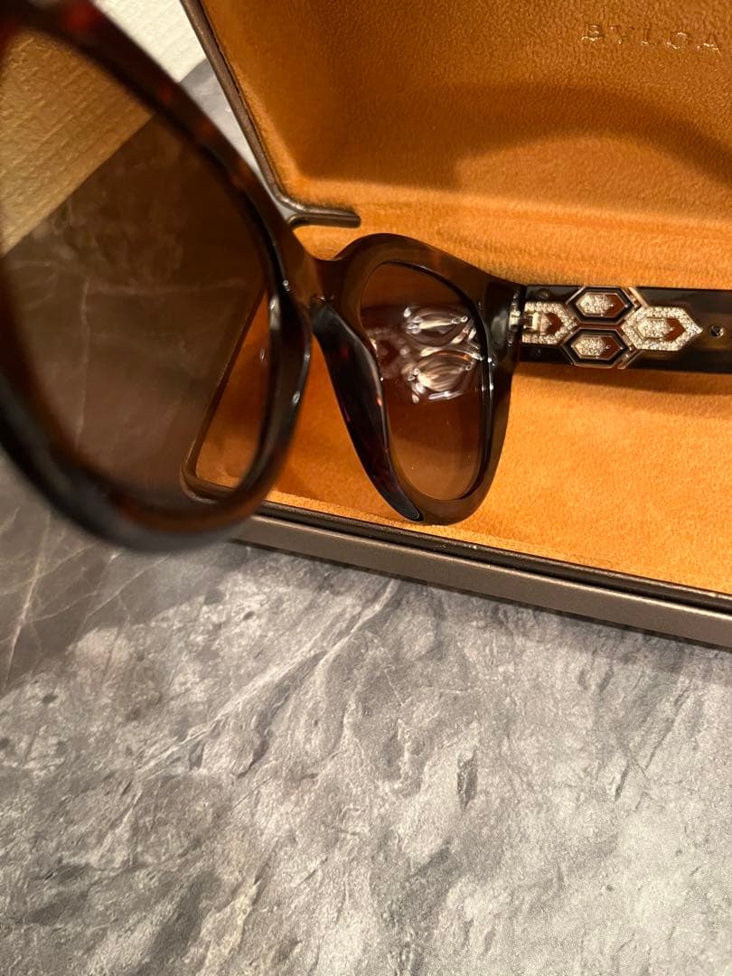 BVLGARI キャットアイ サングラス