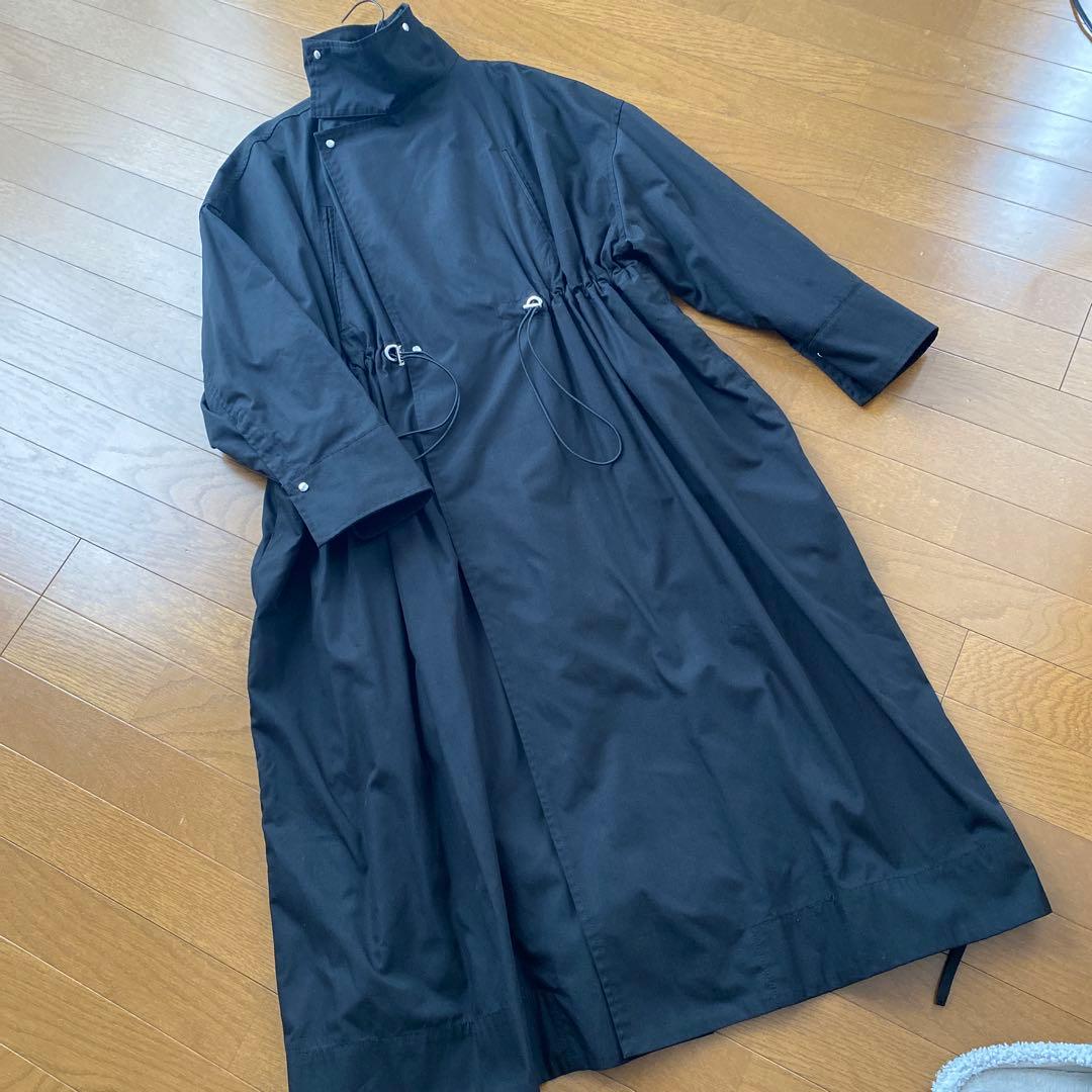 ADAM ET ROPEハイネックロングコート