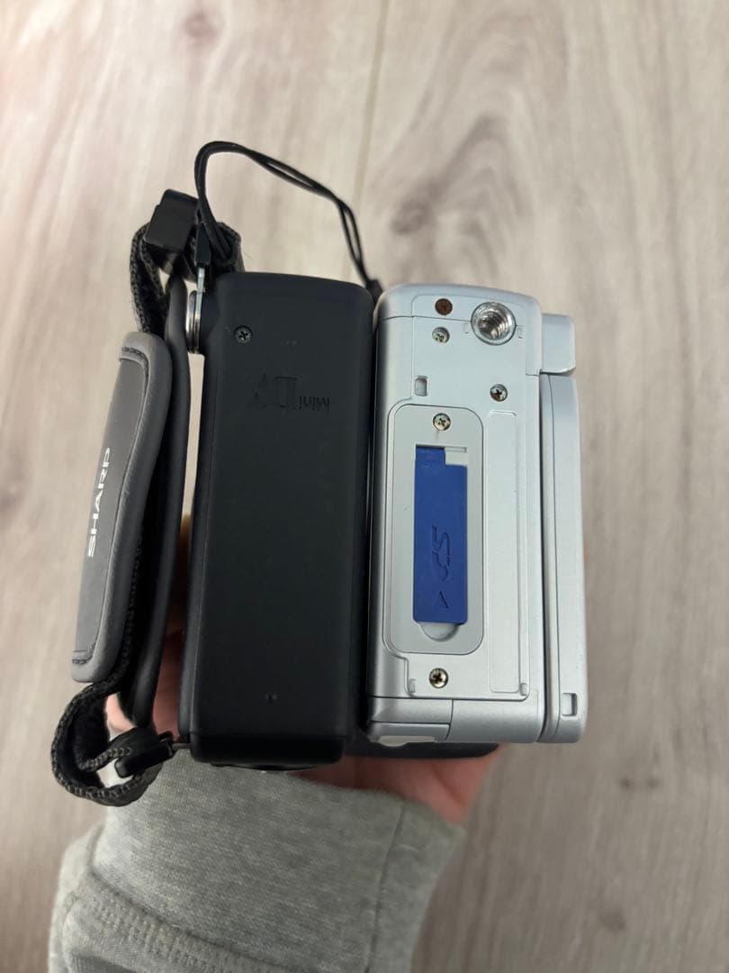 【美品】SHARP Viewcam Z VL-Z7 MiniDV ビデオカメラ⭐︎