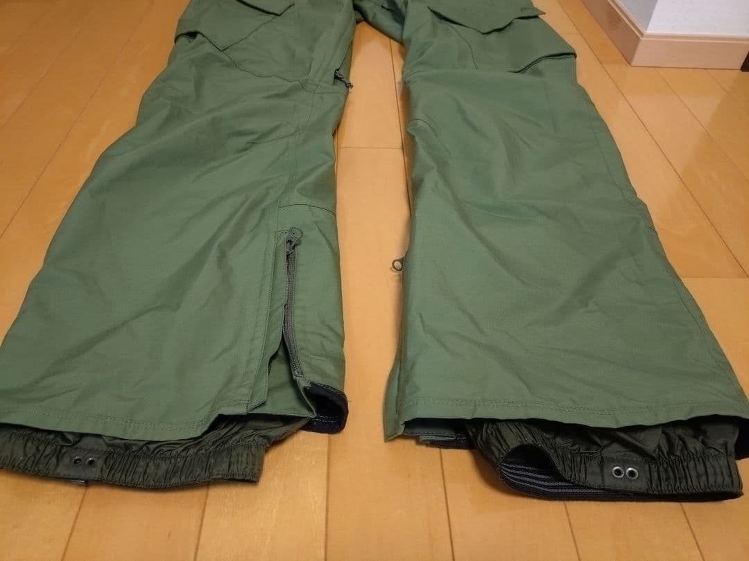コリカツ BURTON GORE-TEX Reserve Bib Pant
