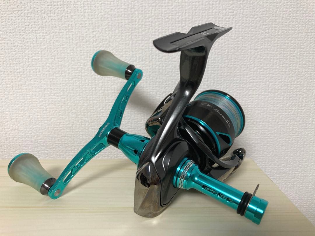 ダイワ エメラルダス 21 エア FC LT2500S リール