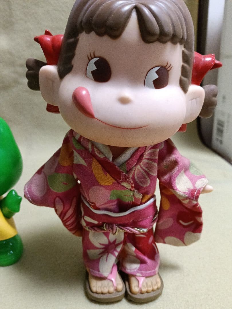 昭和レトロのらくろキャラクターとカエル、ペコちゃん6体セット