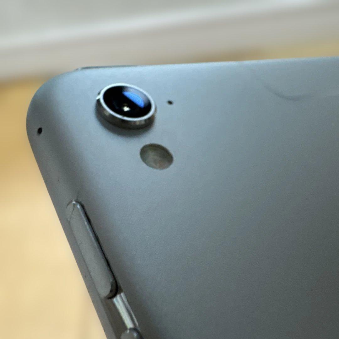 Apple iPad(第1世代)シルバー 本体 9.7インチ