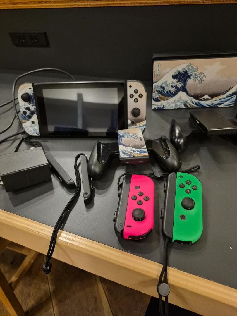 Nintendo Switch本体セットJoy-Con4個ケース付き動作確認済み