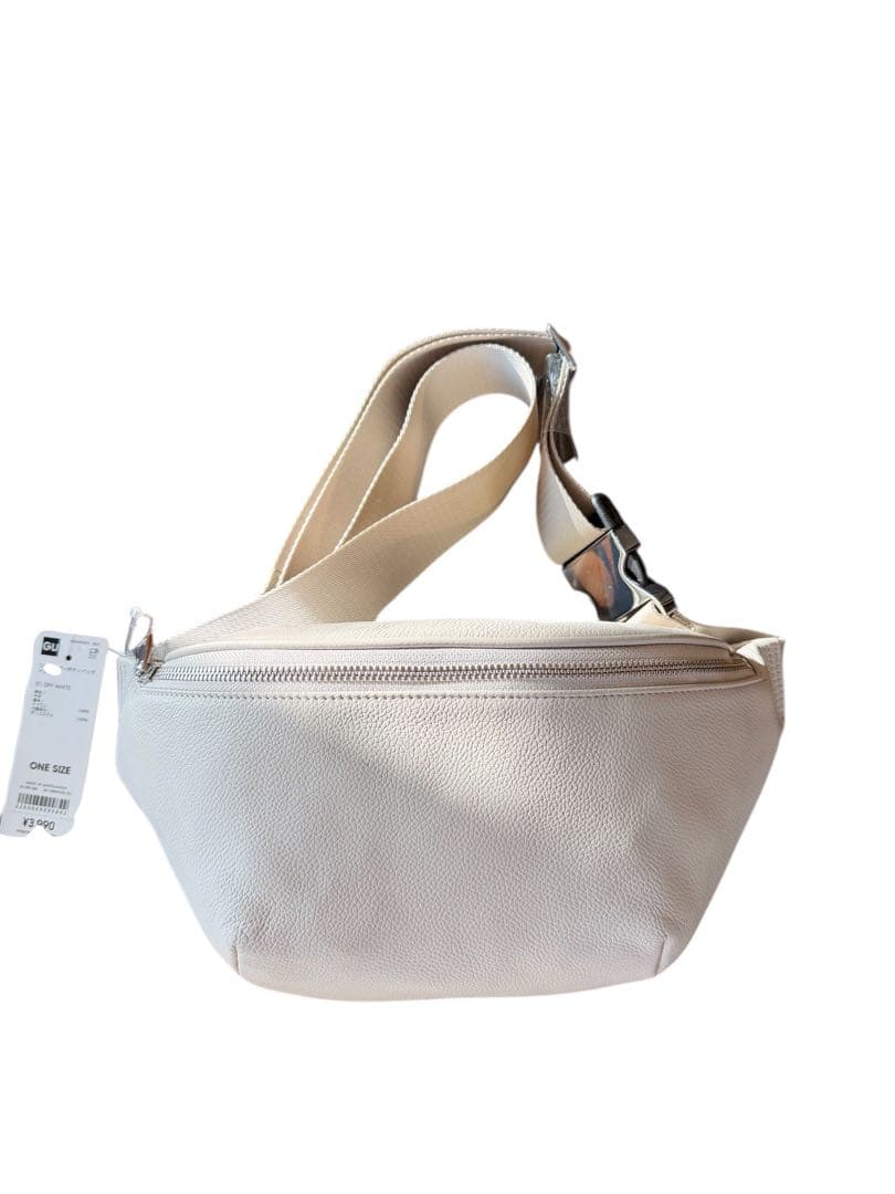 GU 新品、タグ付きリアルレザーボディバッグ3色セット