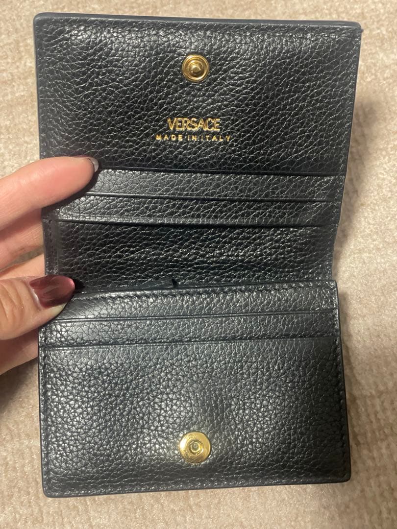 【鯖缶様】VERSACE ブラックレザー 二つ折り財布