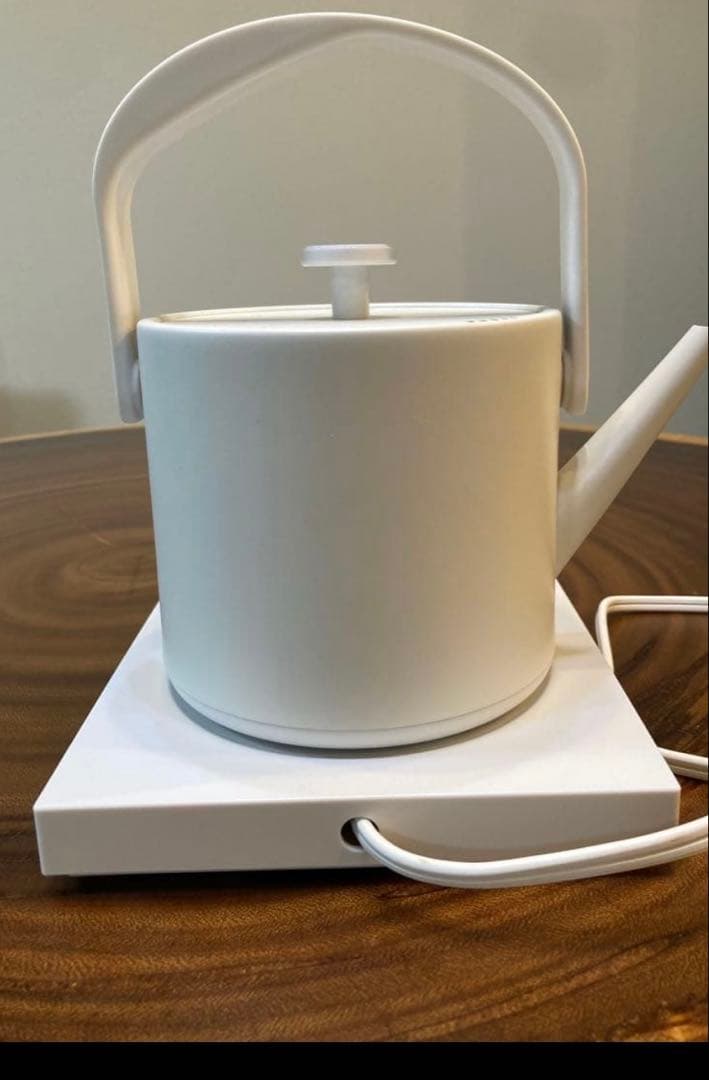 Russell Hobbs 電気ケトル ホワイト
