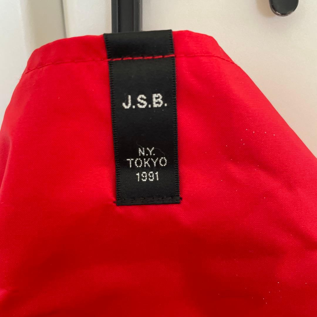 J.S.B . ナイロントラックトップ