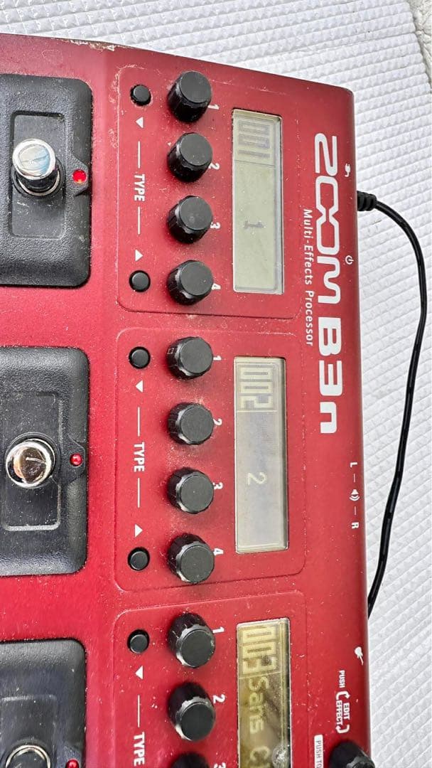 ume(タバコ☓→お知らせください) ZOOM B3n マルチエフェクター