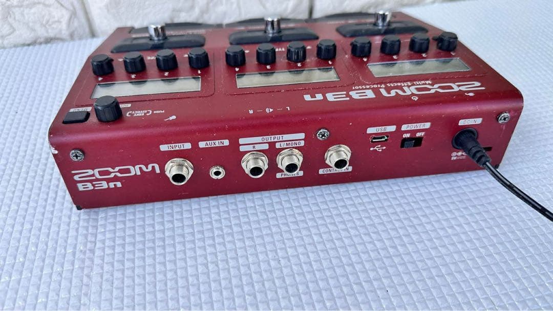 ume(タバコ☓→お知らせください) ZOOM B3n マルチエフェクター