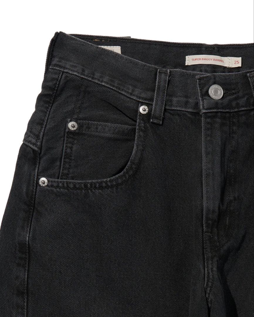 Levi's SUPER BAGGY バレルジーンズ ブラック　Ｗ２６