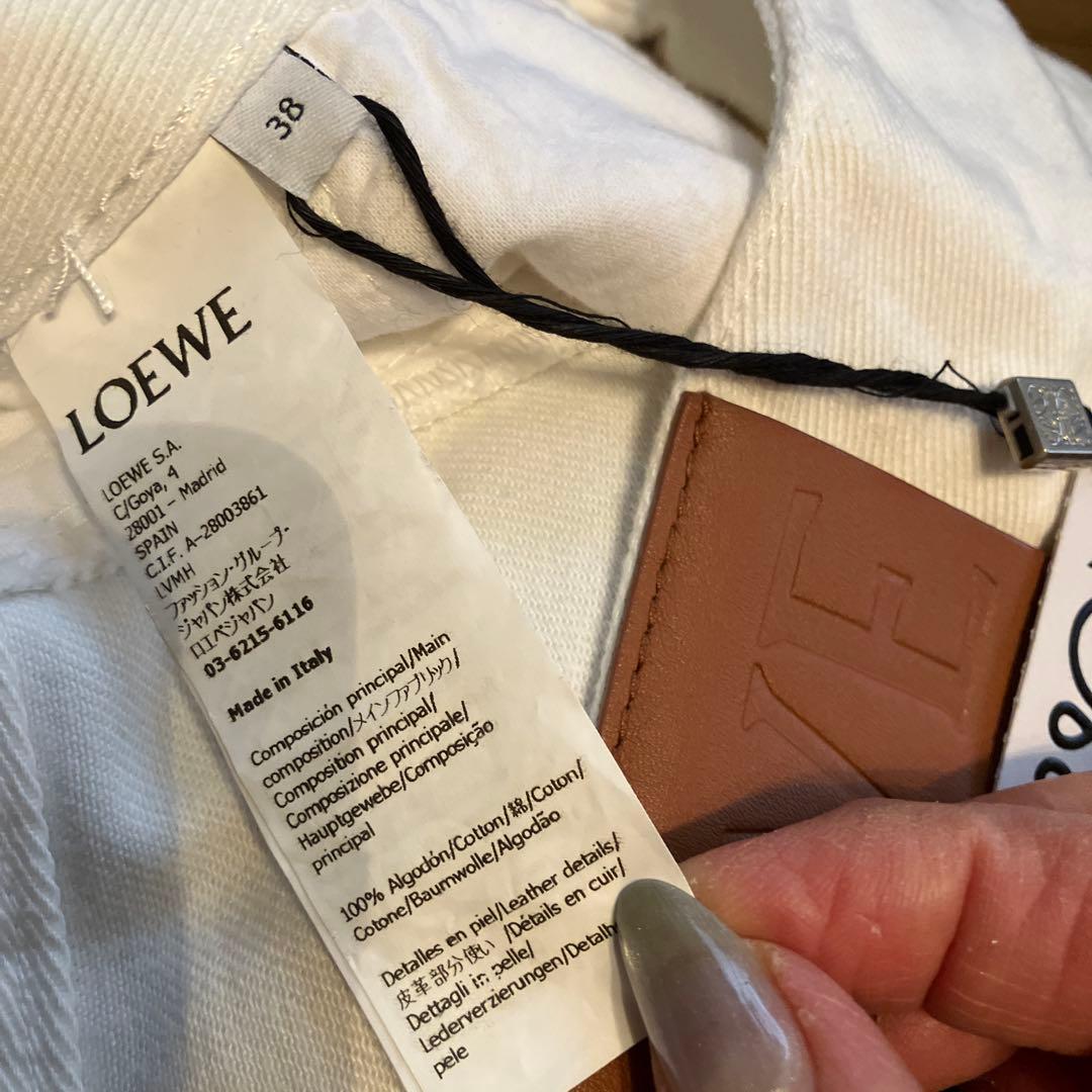 ロエベ❣️バギーデニム❣️38白 新品未使用❣️可愛い❣️大人気❣️