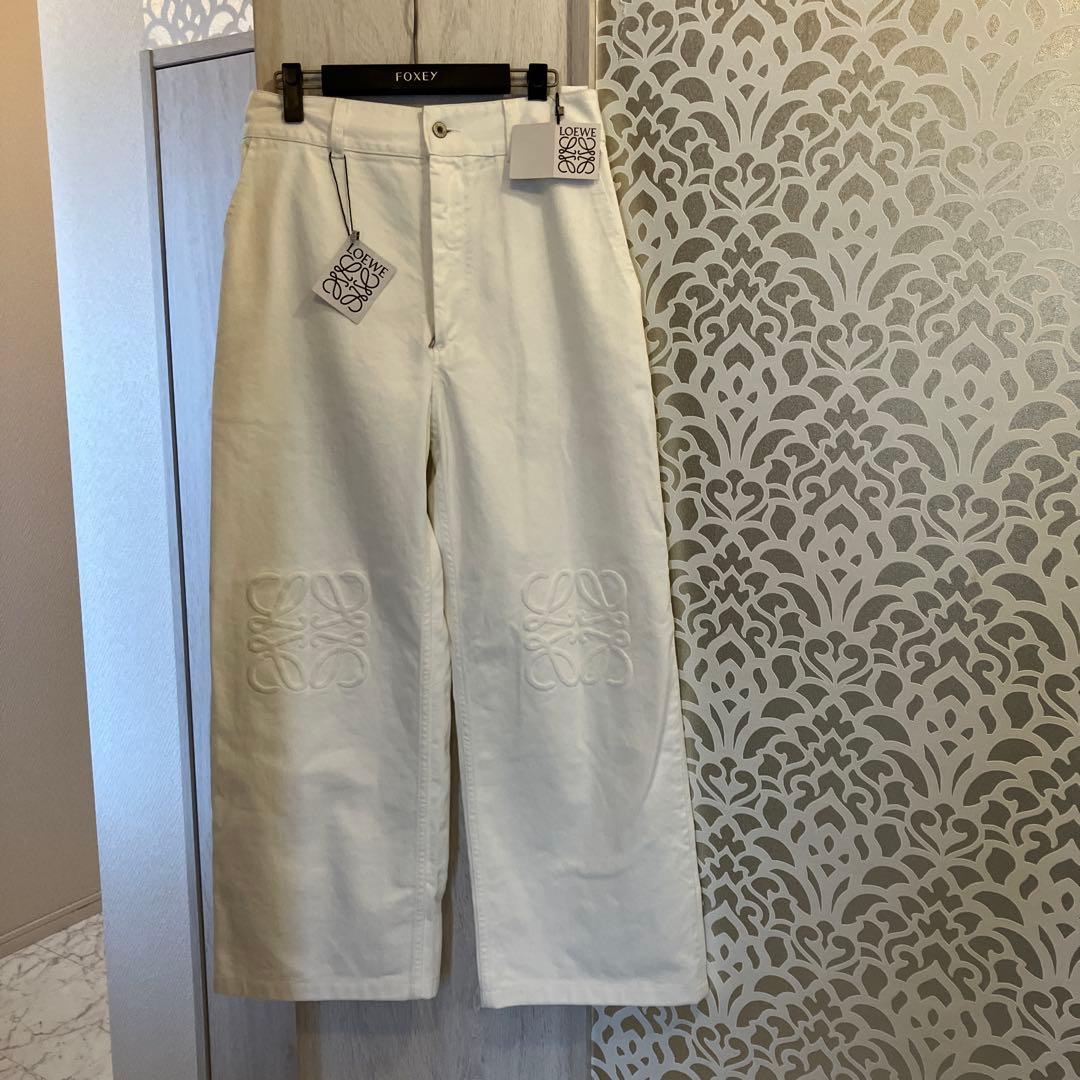 ロエベ❣️バギーデニム❣️38白 新品未使用❣️可愛い❣️大人気❣️