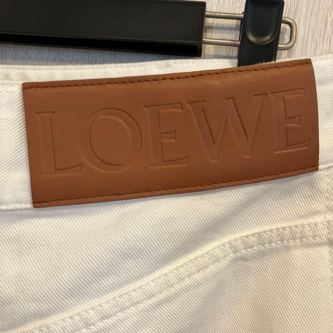ロエベ❣️バギーデニム❣️38白 新品未使用❣️可愛い❣️大人気❣️