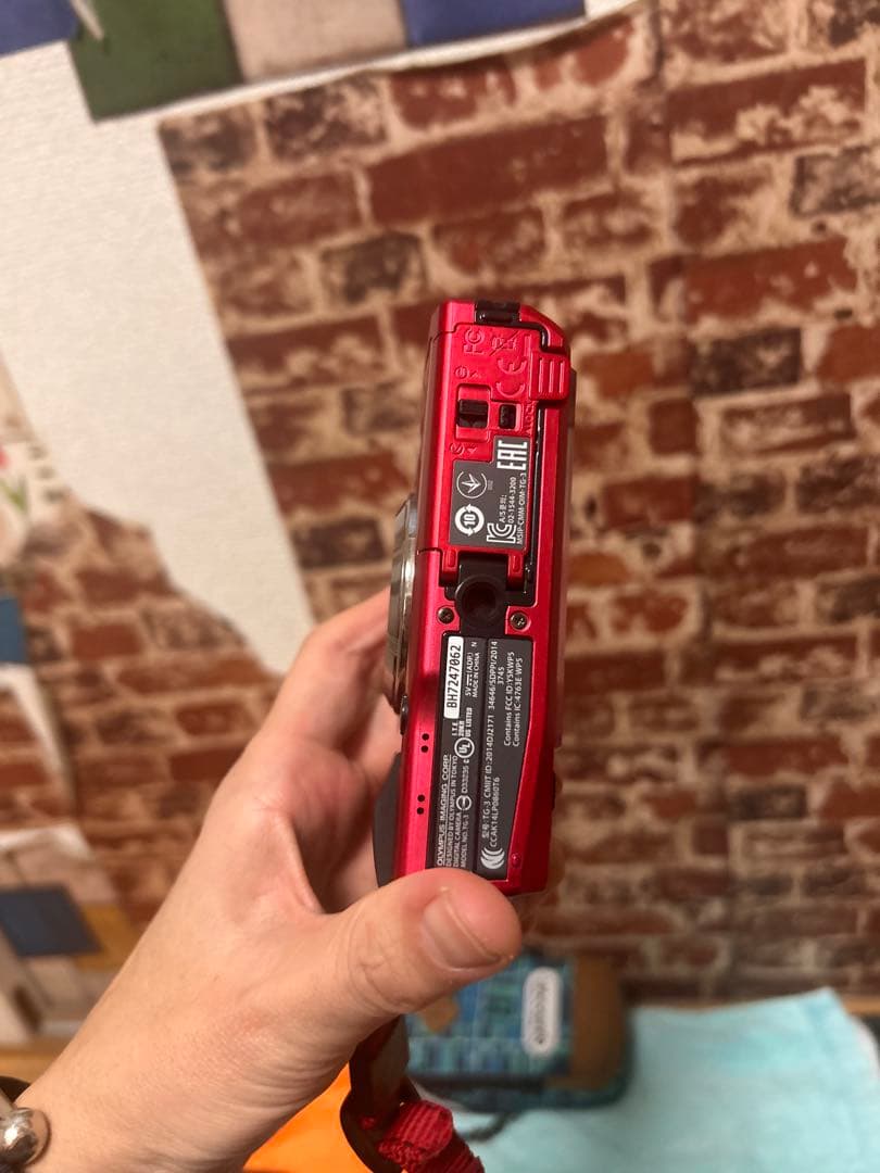 水中カメラOlympus Tough コンパクトデジタルカメラ レッド