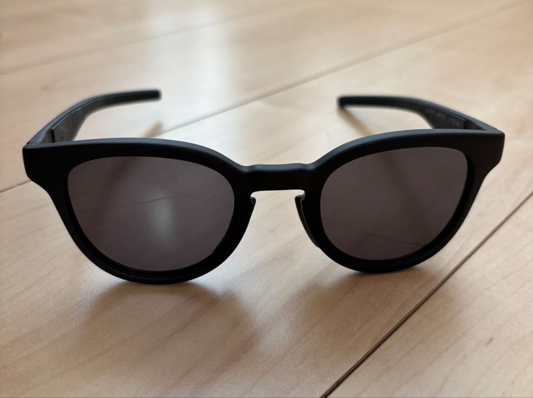 Eyevol マットブラック サングラス