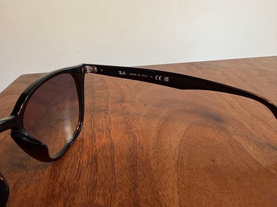 Ray-Ban（国内正規品）RB4258F-60119 -52　サングラス