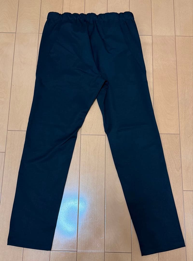 【美品】Goldwin スリムテーパードストレッチパンツ (ブラック Mサイズ)