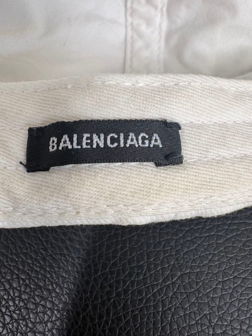 Balenciaga ロゴキャップ 白 BBロゴ メンズ レディース