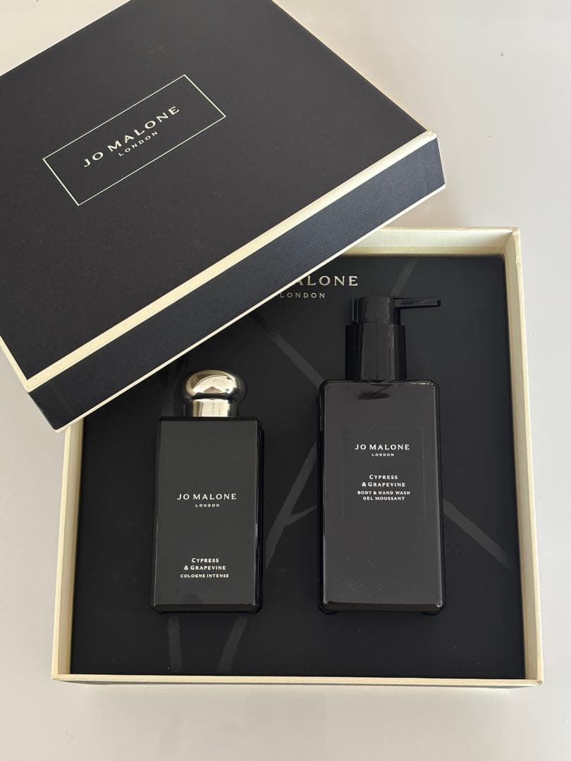 売切値下げ！43,000相当 JO MALONE 香水とボディクリーム1