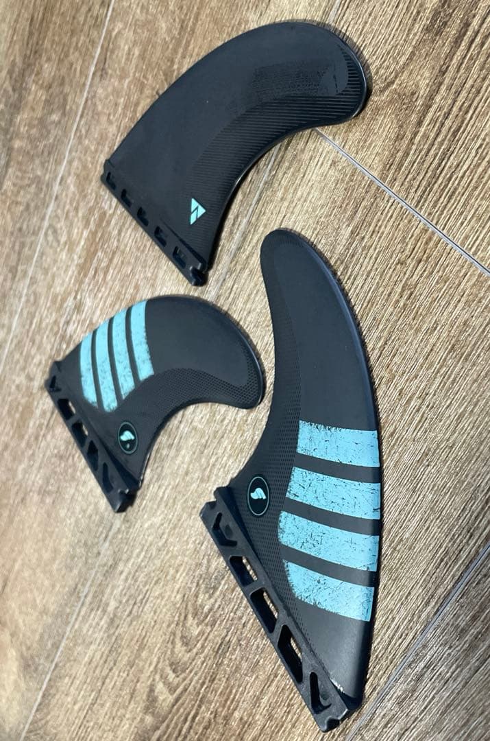 FUTUREFINS フューチャーフィンALPHA F8 TRI Lサイズ