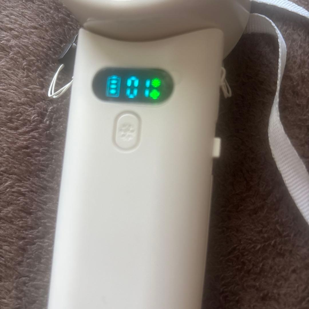 ホワイト ハンディファン 100段階風量設定
