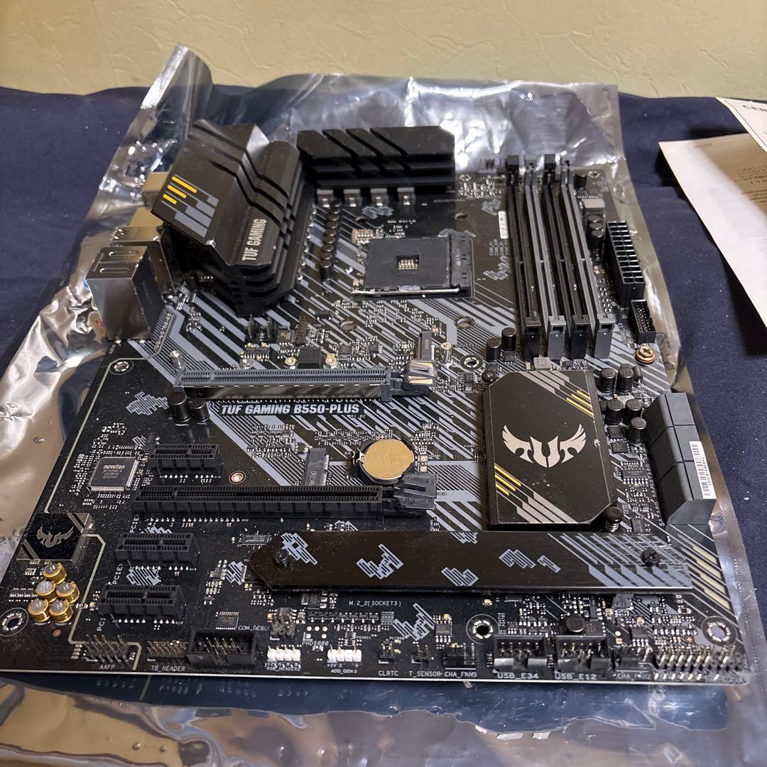 ASUS TUF GAMING B550-PLUS マザーボード　メモリ2枚付き