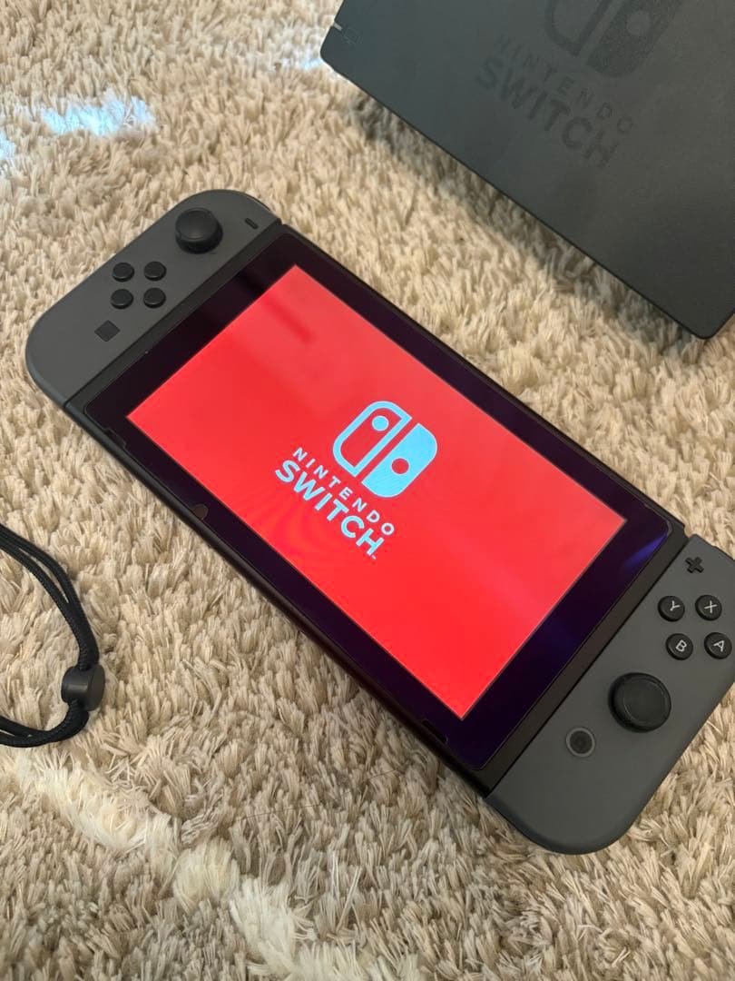 【美品】Nintendo Switch ブラック