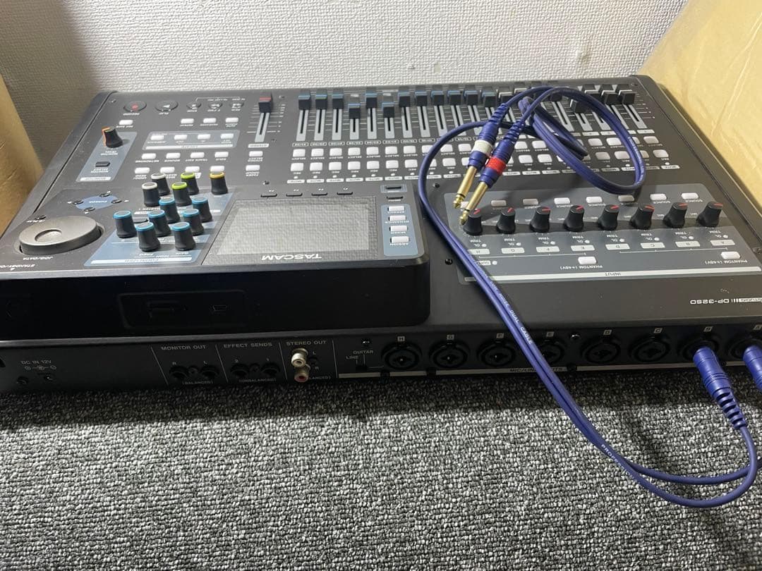 美品 TASCAM DP-32SD マルチトラックレコーダー 動作未確認