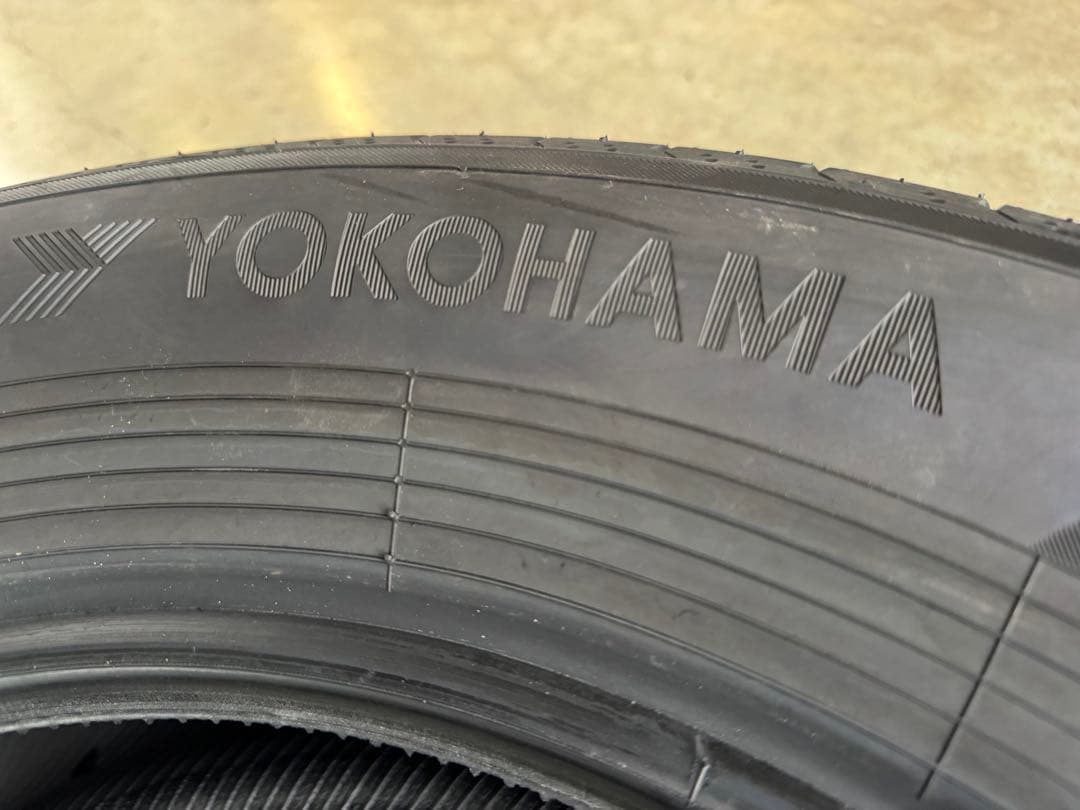 YOKOHAMA 225/65R17夏タイヤ　新車外し