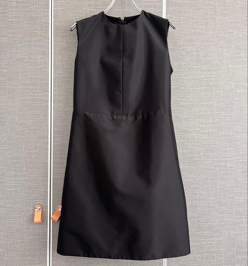【tantan❣️超美品❣️】CÉLINEセリーヌ　ブラックドレス　（a）