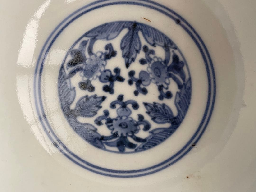 骨董　アンティーク　古伊万里　染付　牡丹唐草文様　逆唐草　蓋碗　蓋茶碗