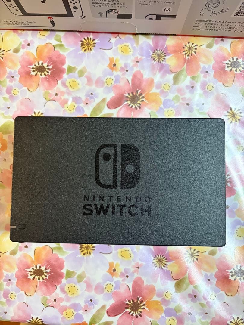 Nintendo Switch ネオンピンク/ネオンイエロー 本体