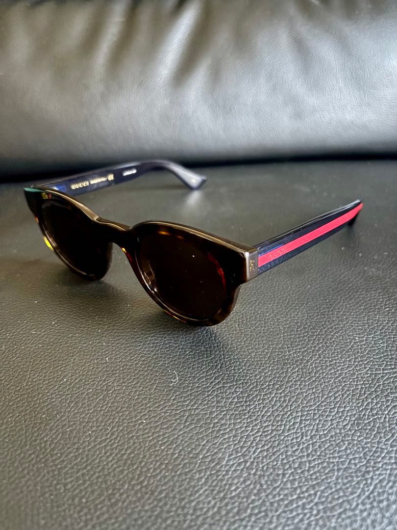 GUCCI ラウンド型ブラウンサングラス ケース付き