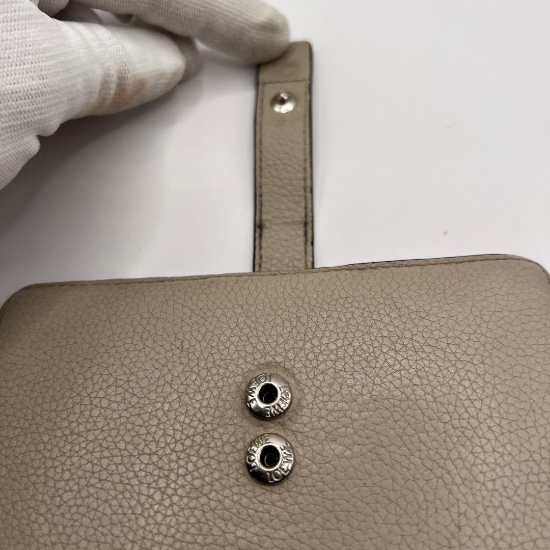✨美品✨ロエベ 二つ折り財布　パーティカルウォレット　アナグラム　スナップボタン