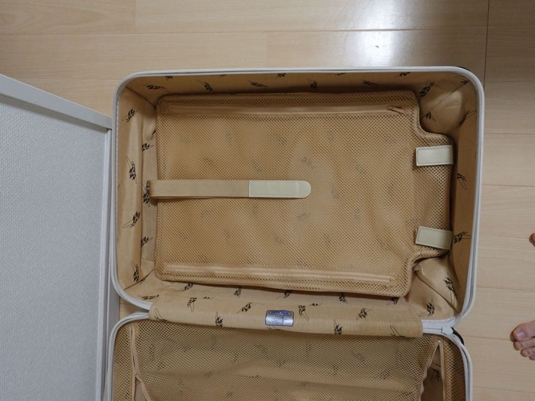 RIMOWA スーツケース　チェックインM アローズ