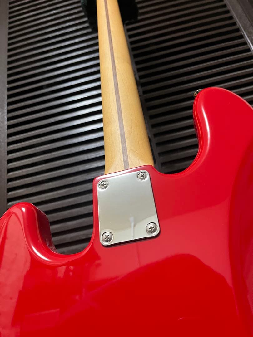 2月中旬まで　Fender MIJ Hybrid II P Bass