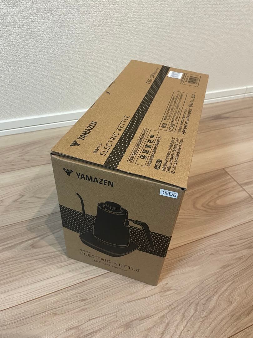 【新品・未使用】YAMAZEN ブラック&ブロンズ 電気ケトル 0.8L