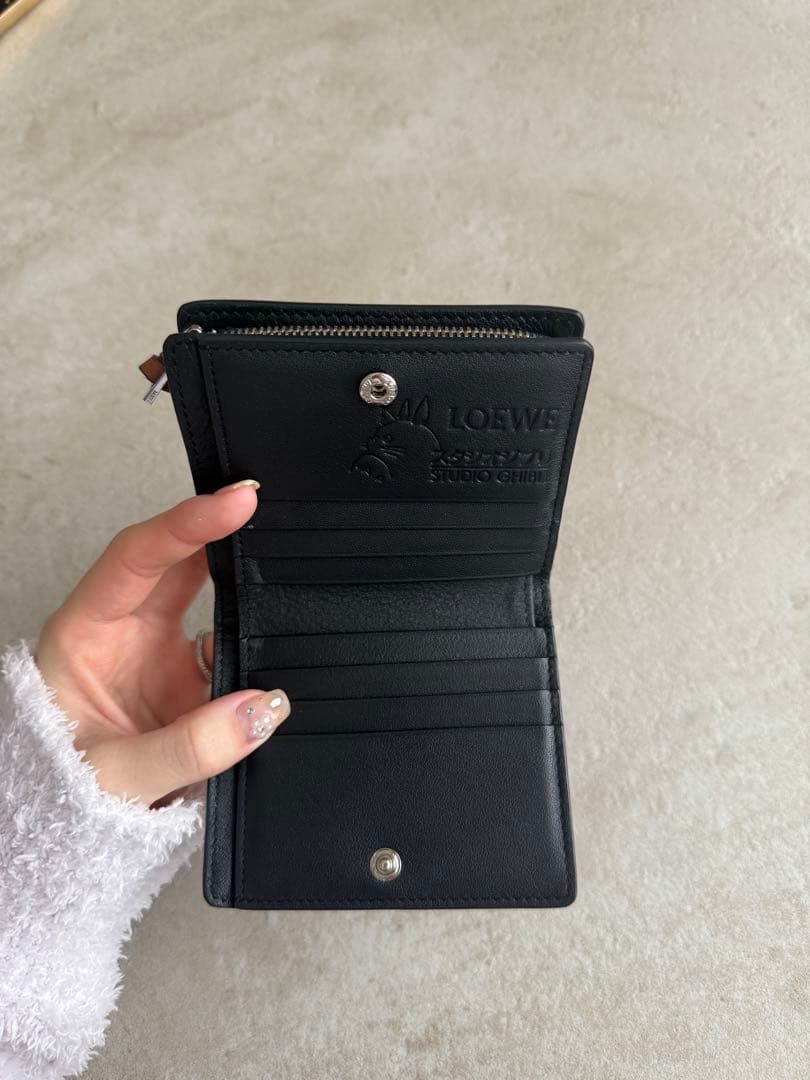ロエベ ×ジブリ となりのトトロ まっくろくろすけ 財布 2つ折り専用