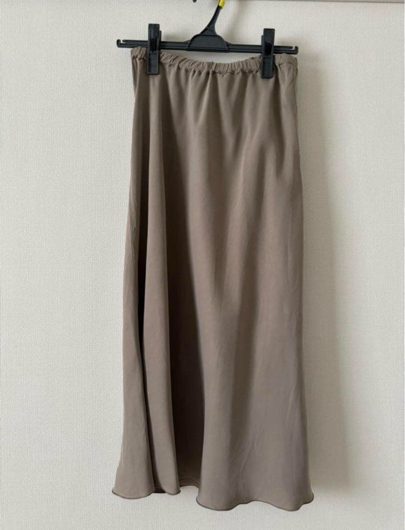 美品✨BEARDSLEY ビアズリー バックテールスカート ベージュサイズ0現行